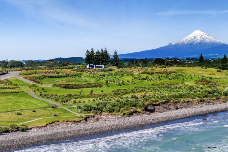 Photo of property in 3 Te Umu Hapuku Lane, Waiwhakaiho, 4312