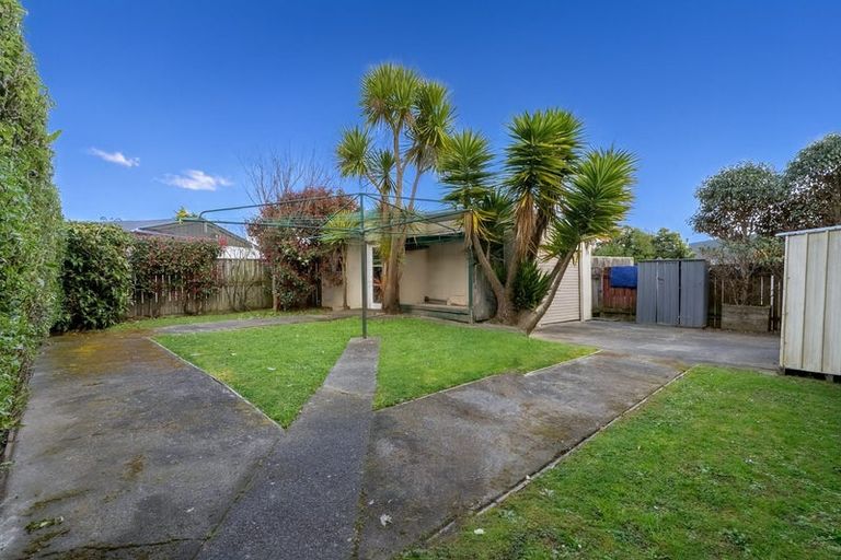 Photo of property in 17 Mountbatten Grove, Clouston Park, Upper Hutt, 5018