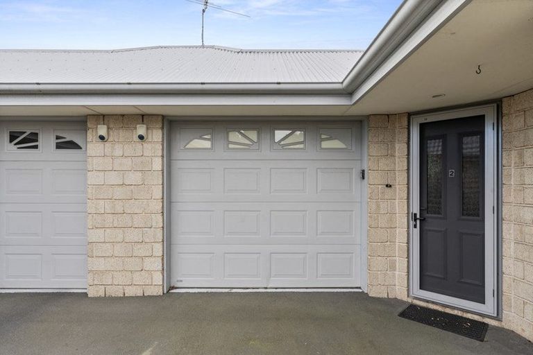 Photo of property in 2/194 Waimairi Road, Ilam, Christchurch, 8041