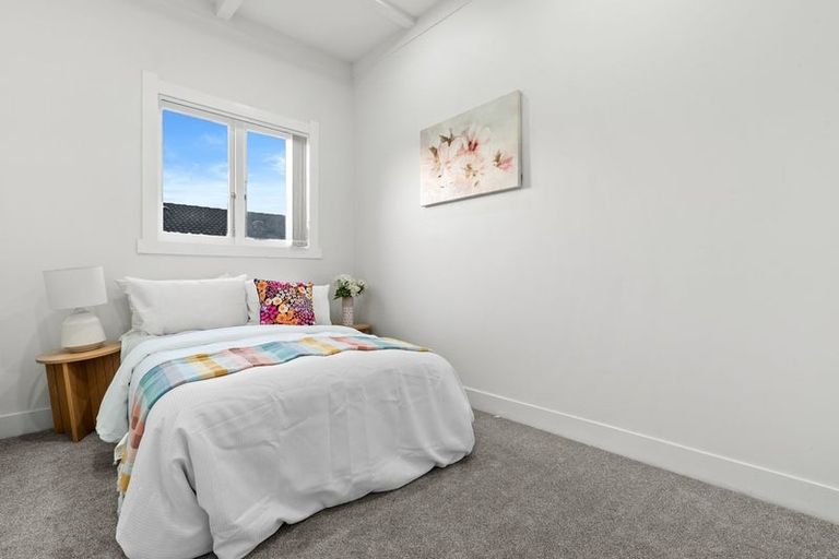 Photo of property in 76 Manuroa Road, Takanini, 2112