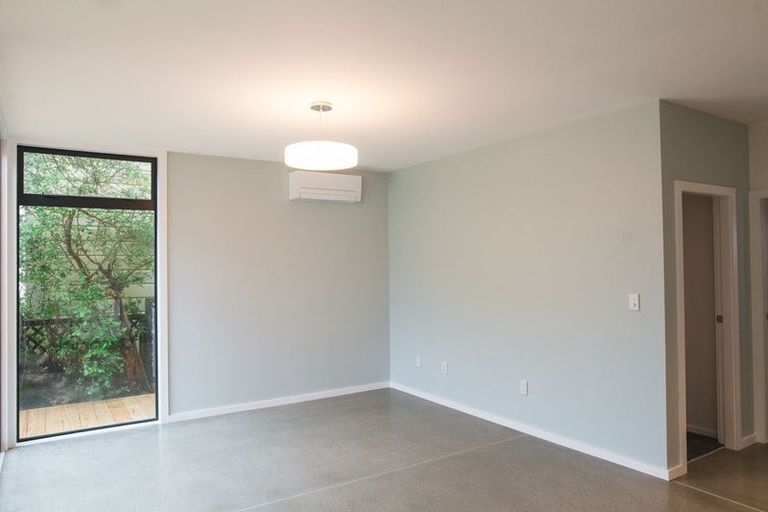 Photo of property in 122 Owen Street, Newtown, Wellington, 6021
