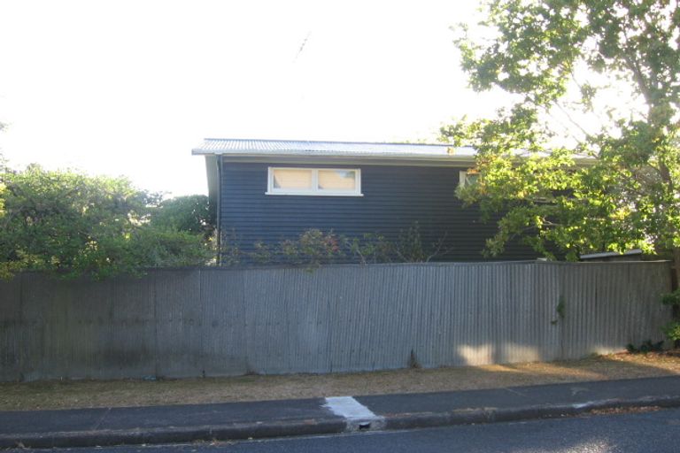 Photo of property in 1 Orion Place, Hillcrest, Auckland, 0627