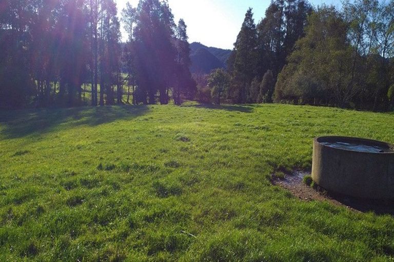 Photo of property in 1/69 Mckenzie Road, Mangere Bridge, Auckland, 2022