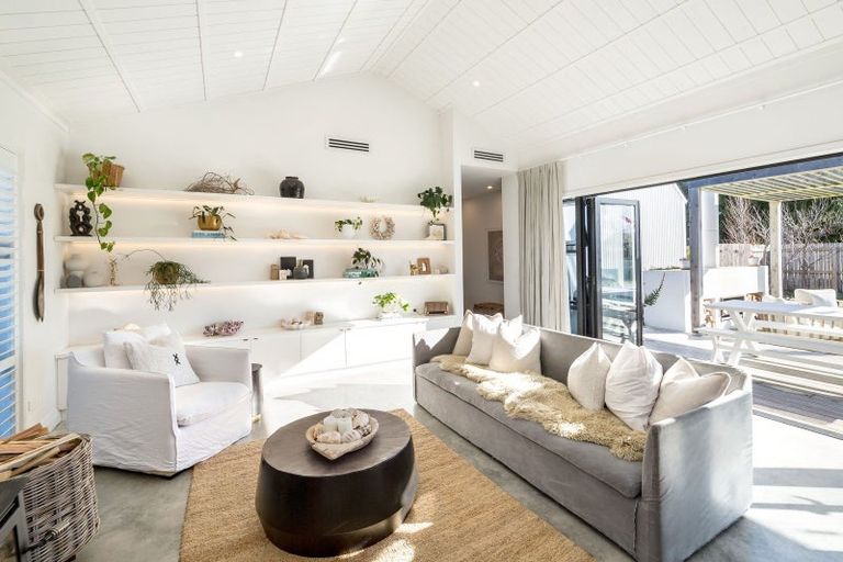 Photo of property in 20 Orchard Road, Greytown, 5712