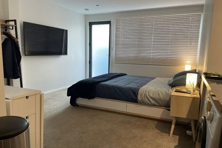 Photo of property in 464u3 Adelaide Road, Berhampore, Wellington, 6023