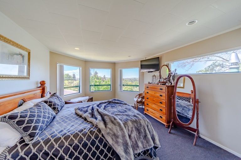 Photo of property in 10 Abbotsford Road, Waipawa, 4210