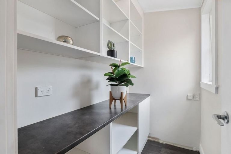 Photo of property in 2 Makomako Street, Frankton, Hamilton, 3204