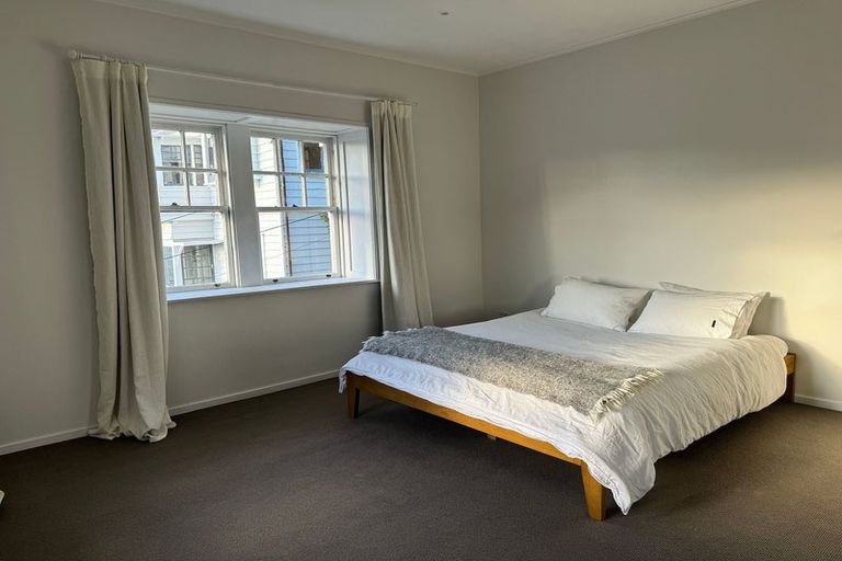 Photo of property in 5u2 Grove Road, Kelburn, Wellington, 6012