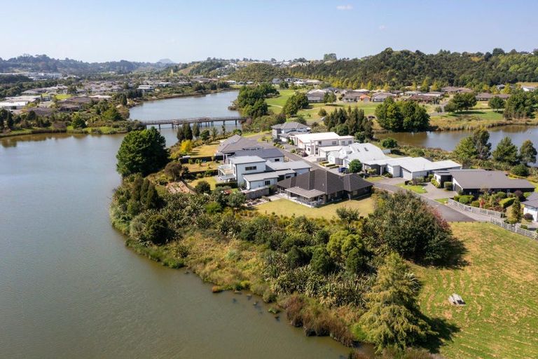 Photo of property in 42 Double Bay Road, Pyes Pa, Tauranga, 3112