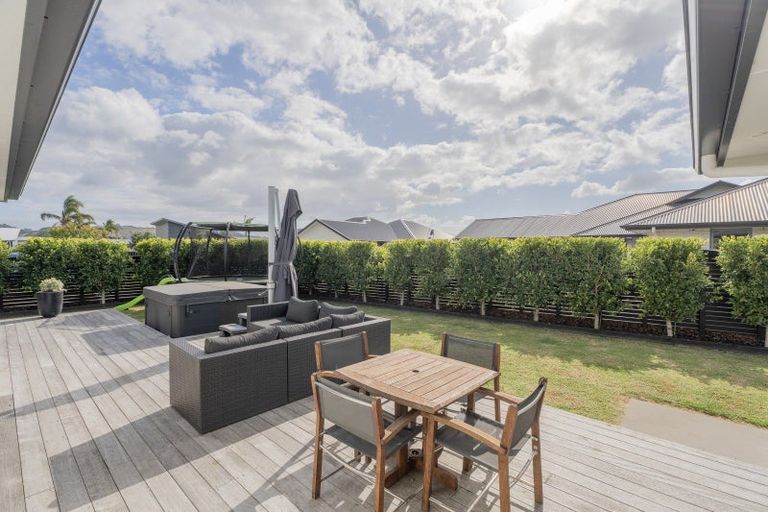 Photo of property in 134 Kupe Drive, Whitianga, 3510