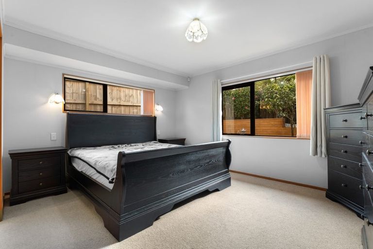 Photo of property in 1/66 Picasso Drive, West Harbour, Auckland, 0618