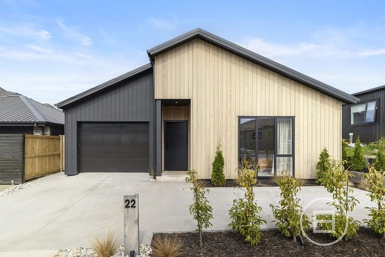 Photo of property in 22 Forage Road, Jacks Point, 9371