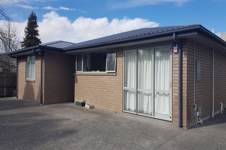 Photo of property in 15 Kyle Street, Riccarton, Christchurch, 8011