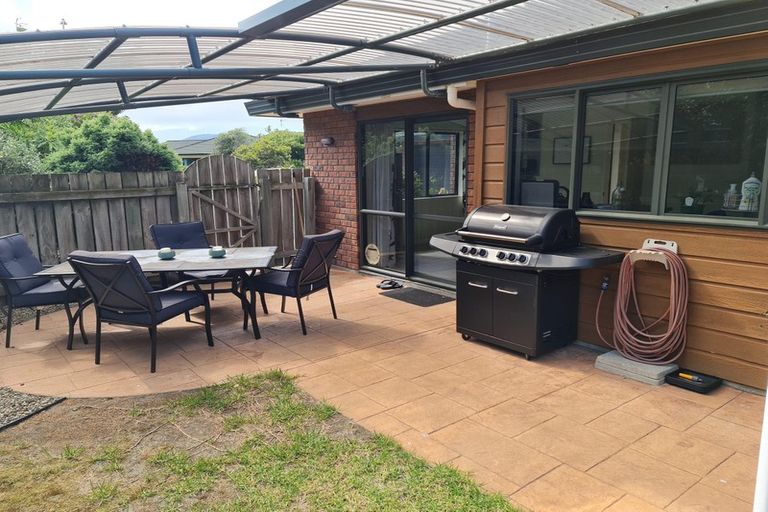 Photo of property in 11 Takahe Drive, Paraparaumu Beach, Paraparaumu, 5032