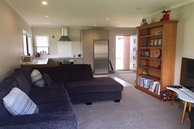 Photo of property in 35 Crabb Fields Lane, Riverhead, 0820