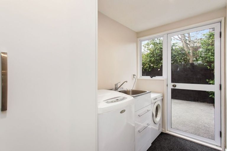 Photo of property in 25 Kedleston Drive, Avonhead, Christchurch, 8042