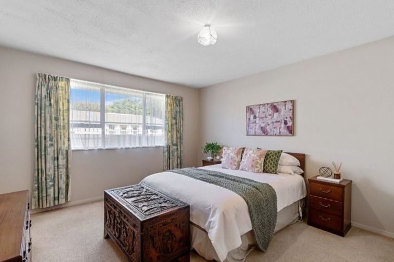 Photo of property in 2/92a Saint Martins Road, Saint Martins, Christchurch, 8022