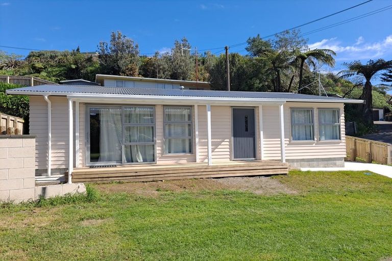 Photo of property in 62 Seaview Road, Marfell, New Plymouth, 4310
