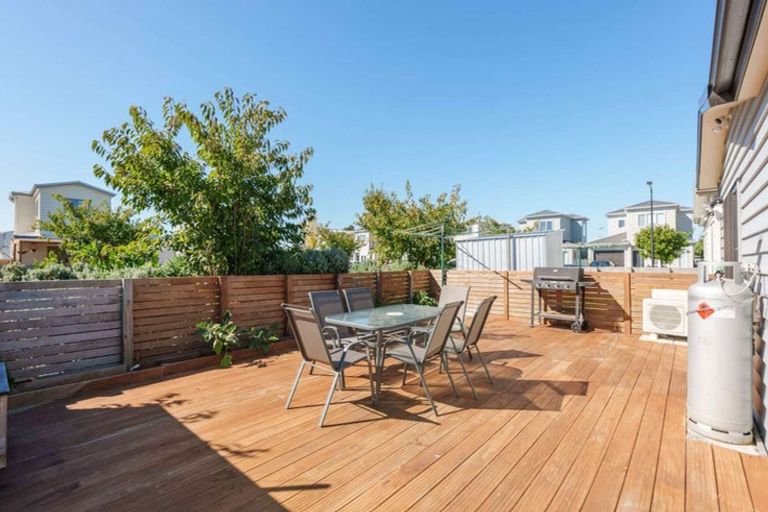 Photo of property in 4 Tribute Loop, Takanini, 2112