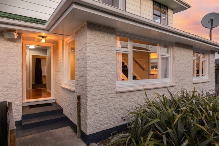 Photo of property in 72 Dunedin Street, Redwood, Christchurch, 8051