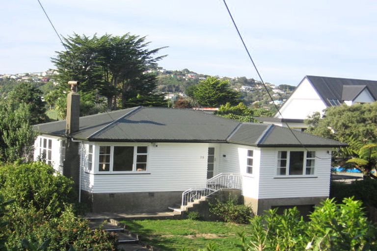 Photo of property in 75 Clifford Road, Johnsonville, Wellington, 6037
