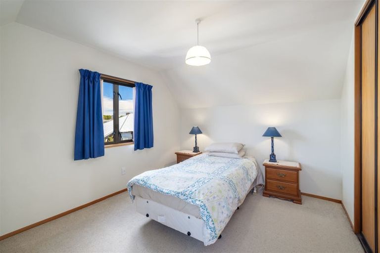 Photo of property in 64 Merivale Lane, Merivale, Christchurch, 8014