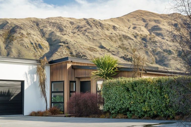 Photo of property in 5 Hollywood Rise, Wanaka, 9305