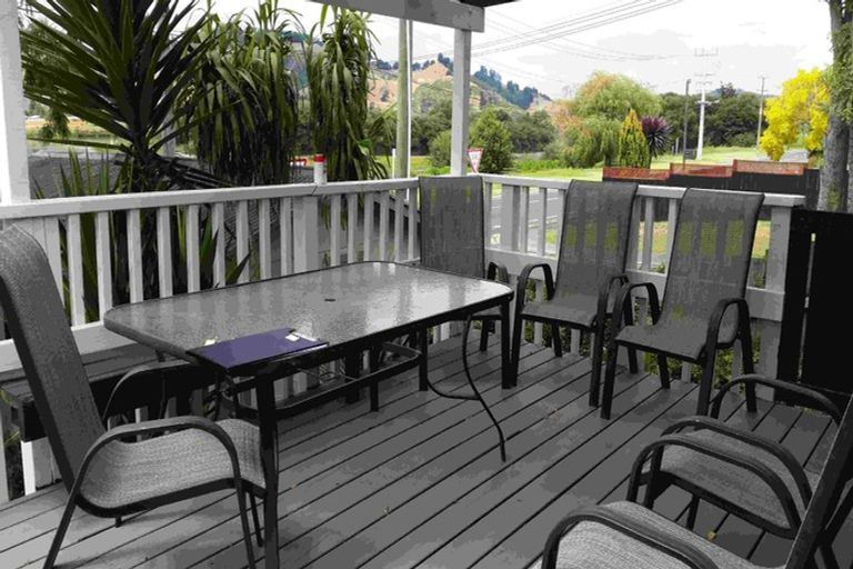 Photo of property in 90 Riverview Road, Huntly, 3700