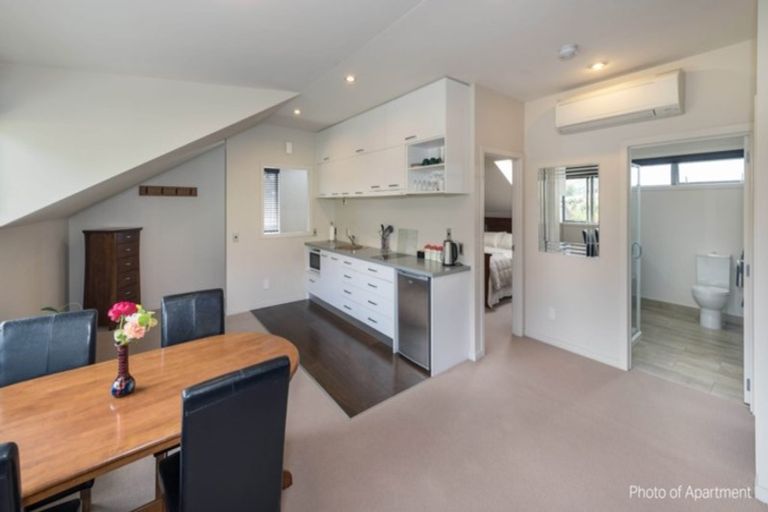 Photo of property in 5 Hollyhock Lane, Wanaka, 9305