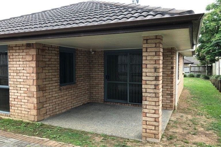 Photo of property in 12 Glastry Close, East Tamaki Heights, Auckland, 2016