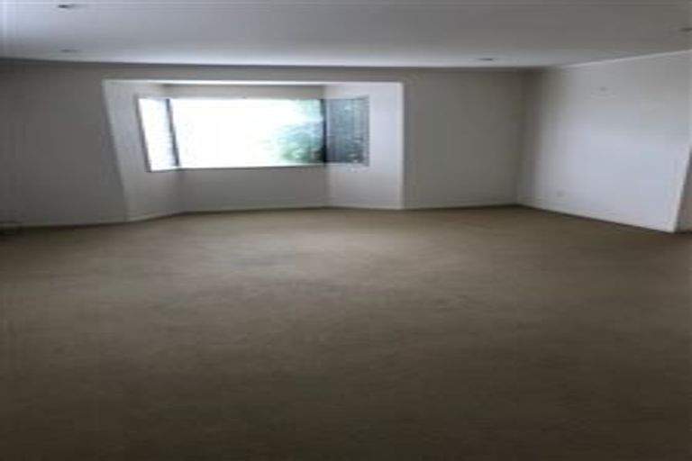 Photo of property in 1/279 Hobsonville Road, Hobsonville, Auckland, 0618