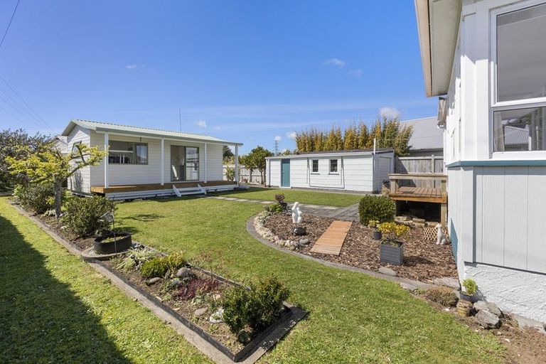 Photo of property in 8 Raleigh Street, Vogeltown, New Plymouth, 4310
