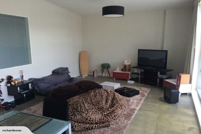 Photo of property in 25u1 Home Street, Mount Victoria, Wellington, 6011