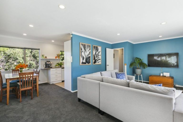 Photo of property in 19a Bell Street, Tawa, Wellington, 5028