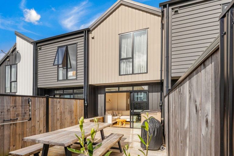 Photo of property in 23 Treloar Crescent, Hobsonville, Auckland, 0616