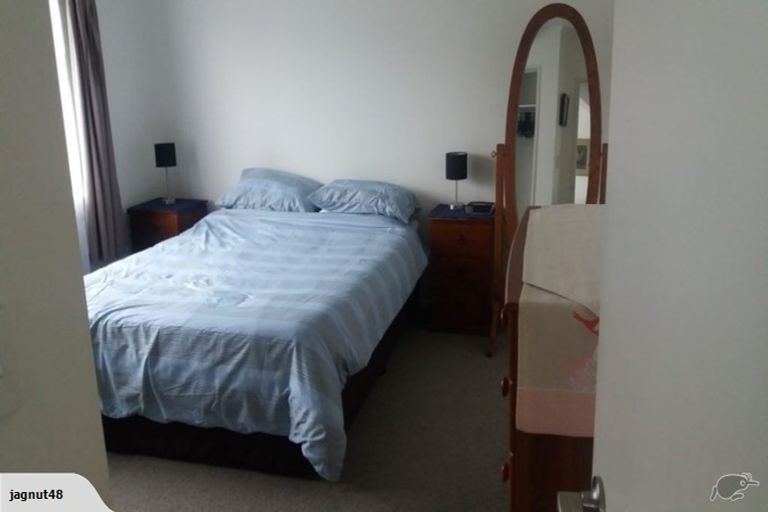 Photo of property in 3 Nadine Place, Mangere Bridge, Auckland, 2022