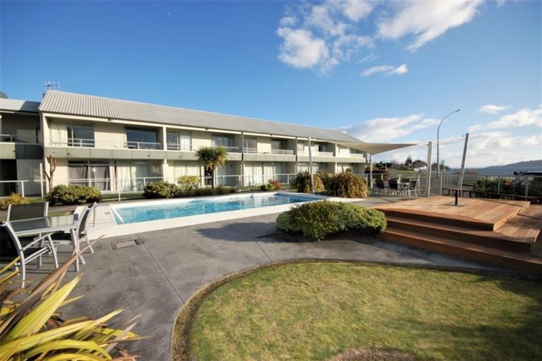 Photo of property in 300 Lake Terrace, Two Mile Bay, Taupo, 3330
