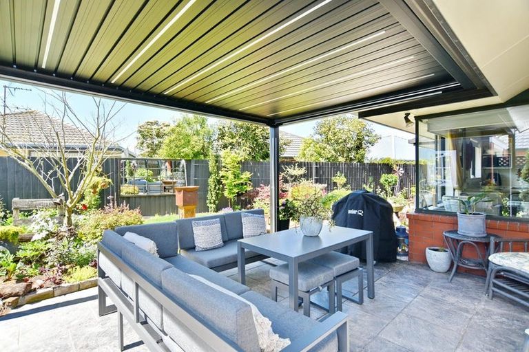 Photo of property in 17f Matawai Close, Rangiora, 7400