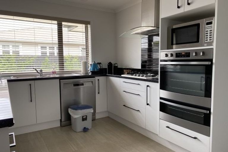 Photo of property in 37 Karina Terrace, Roslyn, Palmerston North, 4414