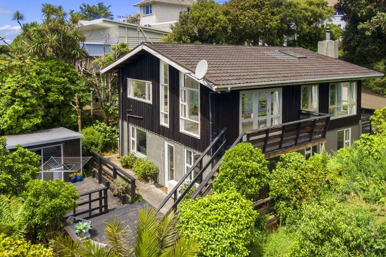 Photo of property in 30b Collier Avenue, Karori, Wellington, 6012