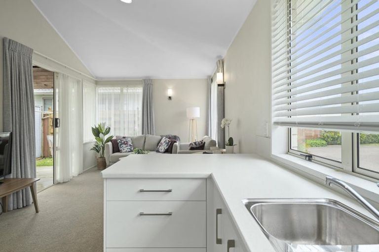 Photo of property in 18 Hookey Drive, Te Puke, 3119