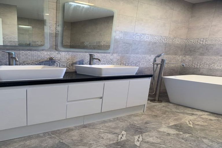 Photo of property in 74 Kahawairahi Drive, Beachlands, Auckland, 2018