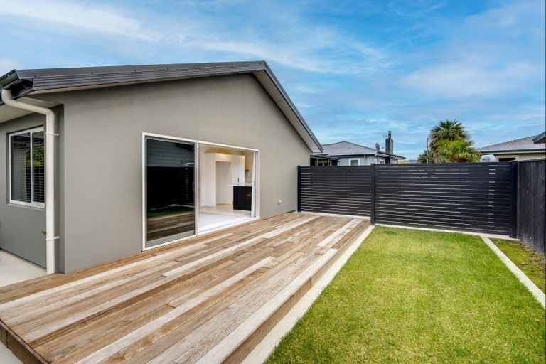 Photo of property in 3a Pembroke Street, Taradale, Napier, 4112