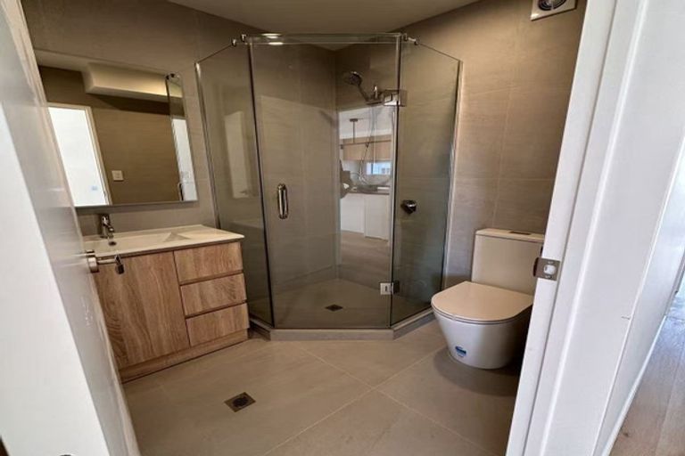 Photo of property in 20c Edwards Avenue, Henderson, Auckland, 0610