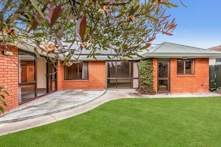 Photo of property in 21a Seadown Crescent, Amberley, 7410