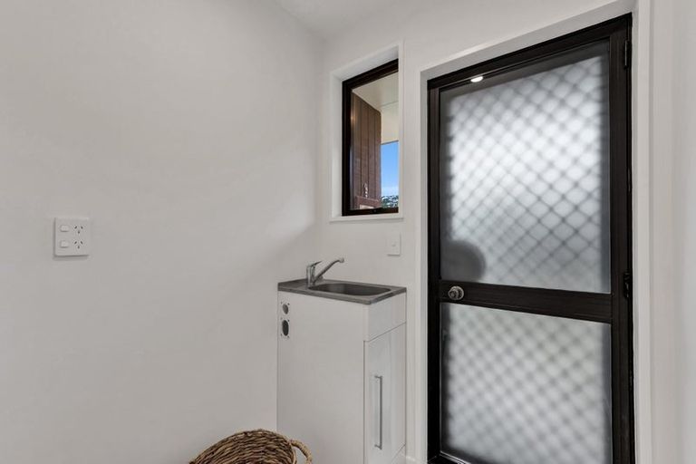 Photo of property in 1/1 Torvill And Dean Lane, Cashmere, Christchurch, 8022