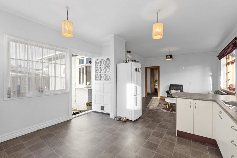 Photo of property in 111a Featherston Street, Takaro, Palmerston North, 4412