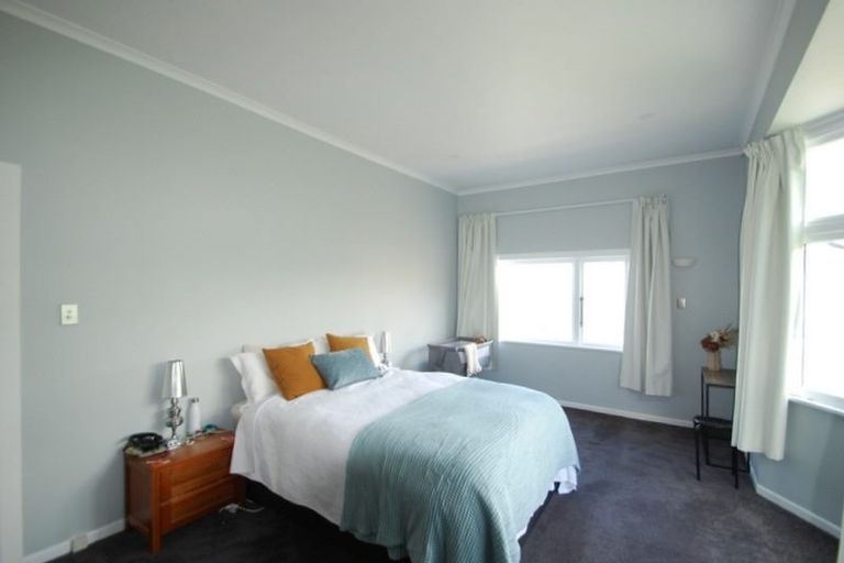 Photo of property in 4 Lower Watt Street, Wadestown, Wellington, 6012