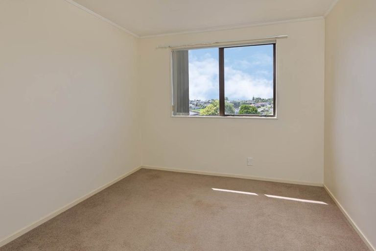 Photo of property in 216 Solar Road, Glen Eden, Auckland, 0602