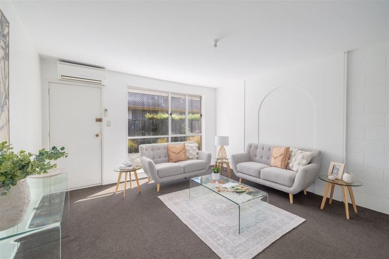 Photo of property in 2/29 Trent Street, Linwood, Christchurch, 8011